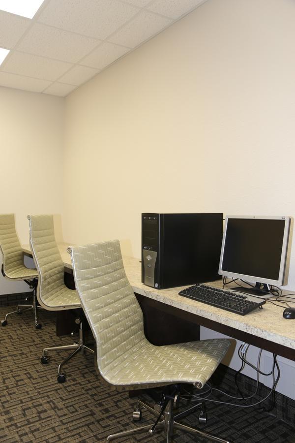 Prairie Moon Inn & Suites Macklin Luaran gambar