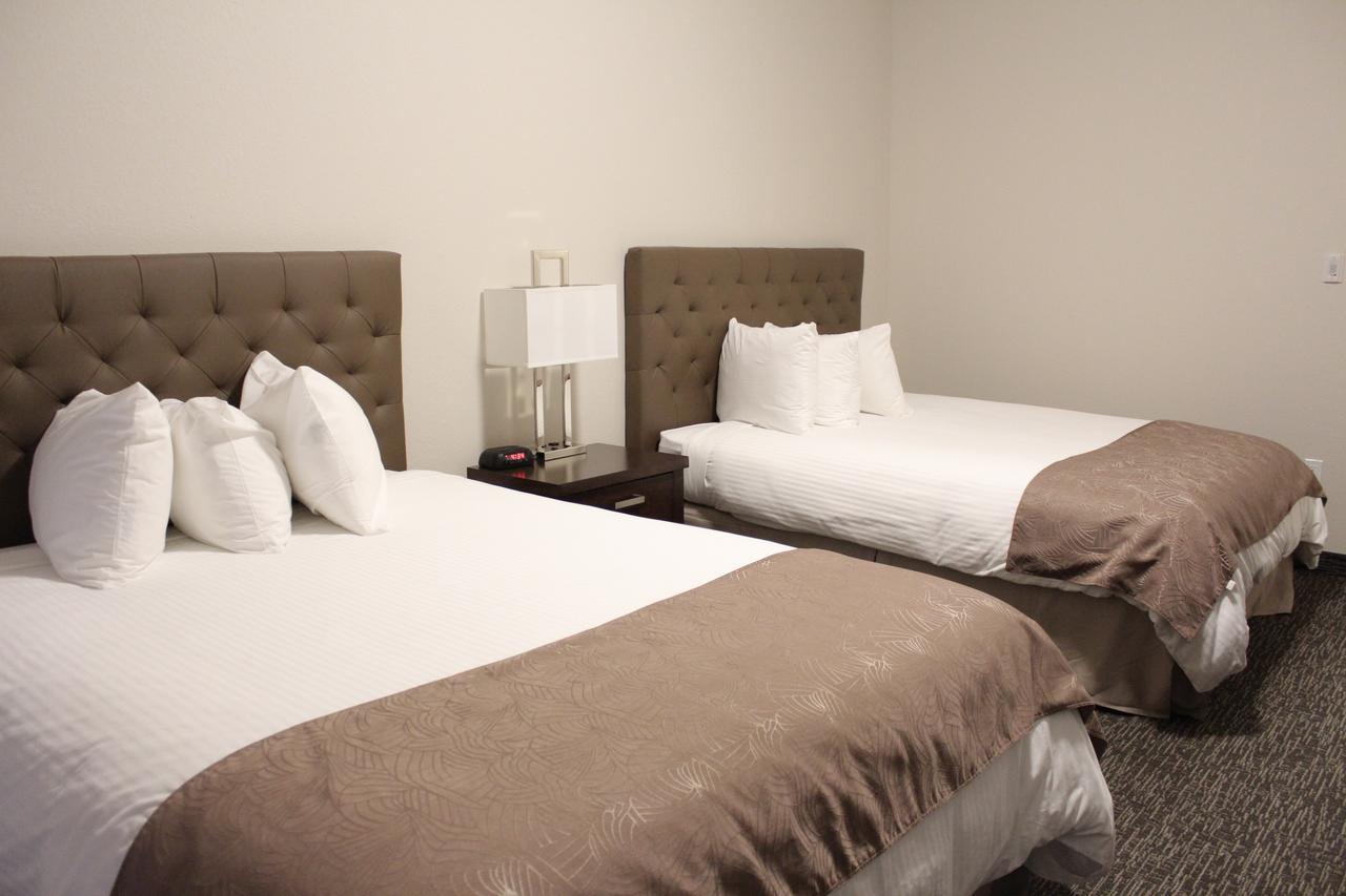 Prairie Moon Inn & Suites Macklin Luaran gambar